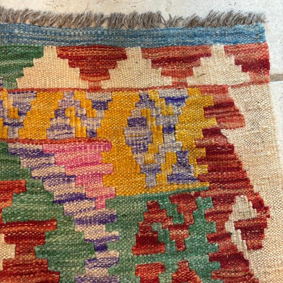 Vintage Kilim Wool Accent Rug Colorful Tribal Medallion 3.2' x 5' - Picture 3 of 9